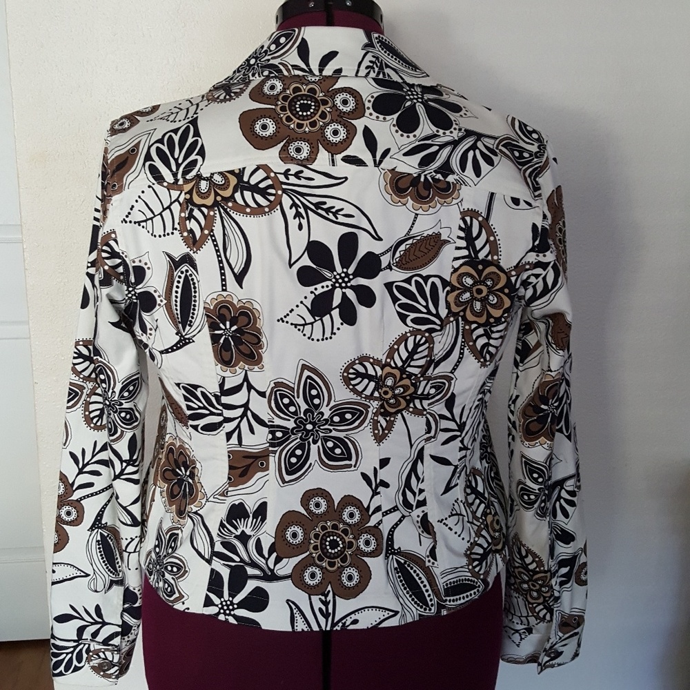 Jacket - Picture 3 of 7